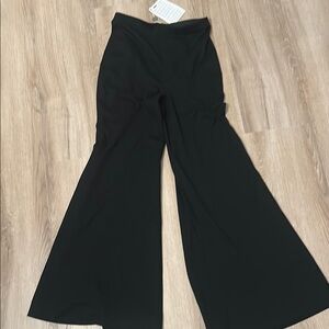 Elegant Black Wide-Leg Women's Pants